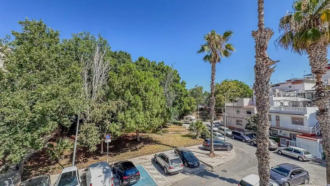 Parking de Casa adosada en venta en Málaga con Aire acondicionado, Terraza y Amueblado