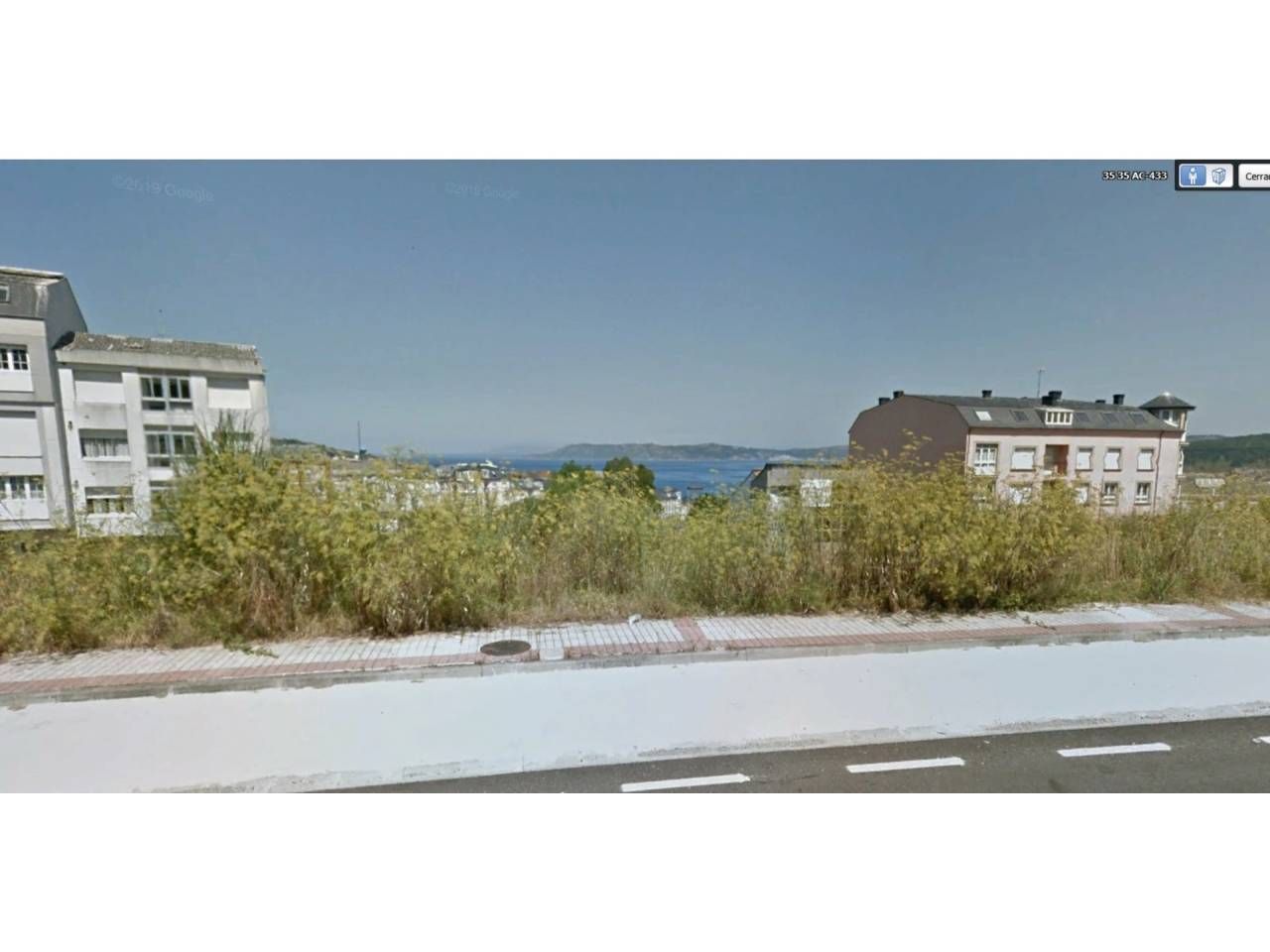 Land for sale in Laxe