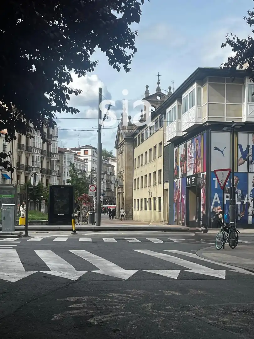Außenansicht von Wohnung zum Verkauf in Vitoria - Gasteiz mit Heizung