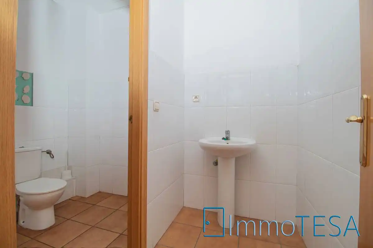 Local comercial en alquiler en Centre - Eixample – Can Llobet, imagen 3