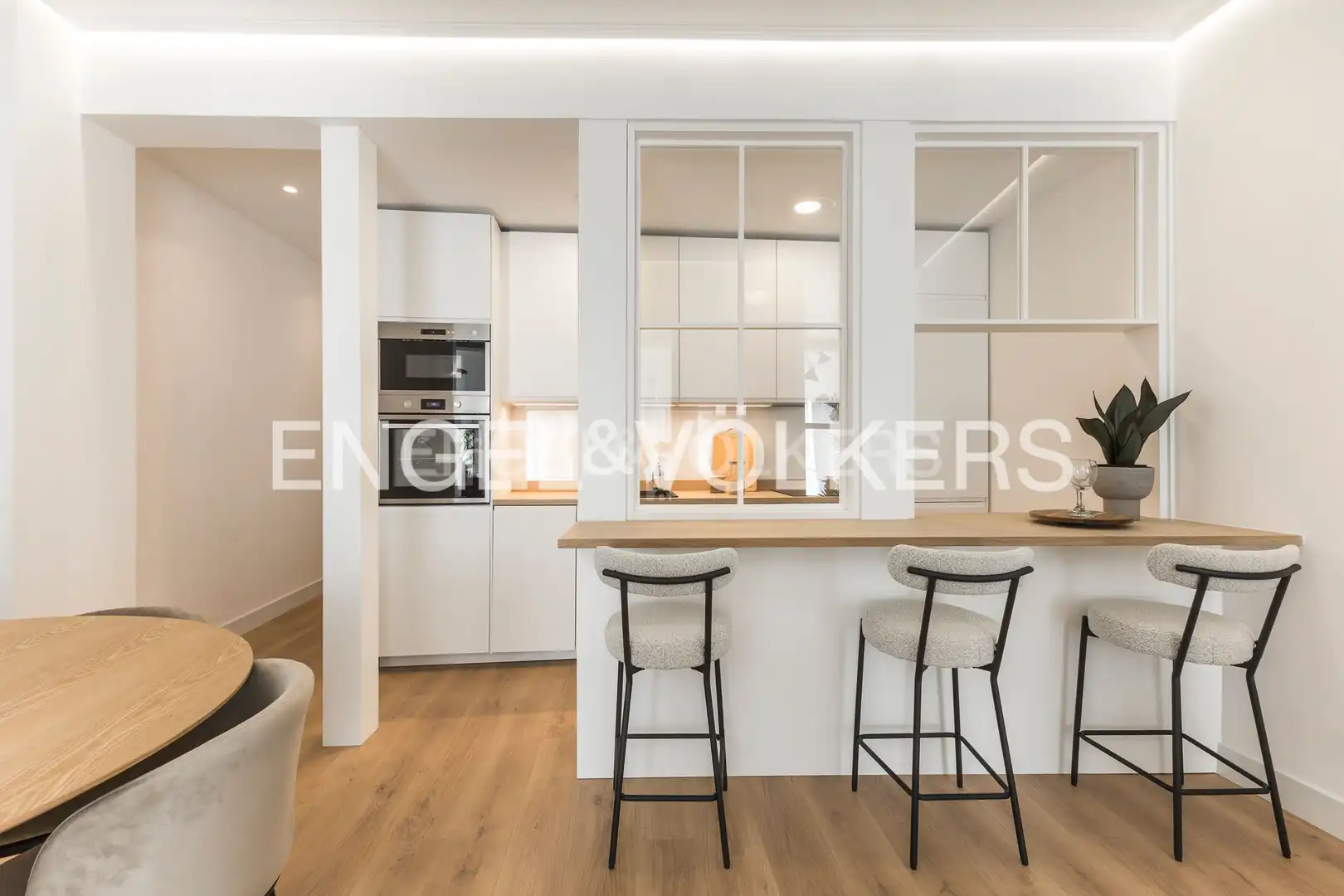 Kitchen of Flat for sale in Madrid  with Air Conditioner, Heating and Balcony