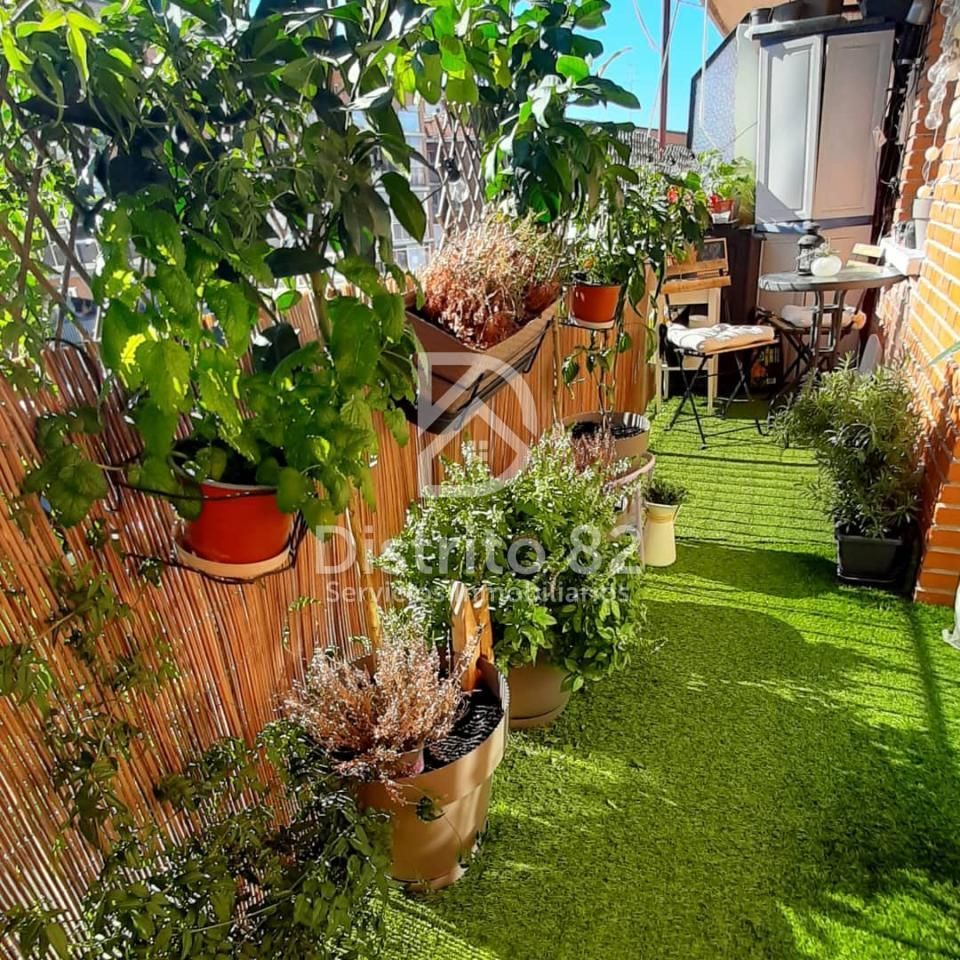 Terrace of Flat for sale in  Madrid Capital  with Heating and Terrace