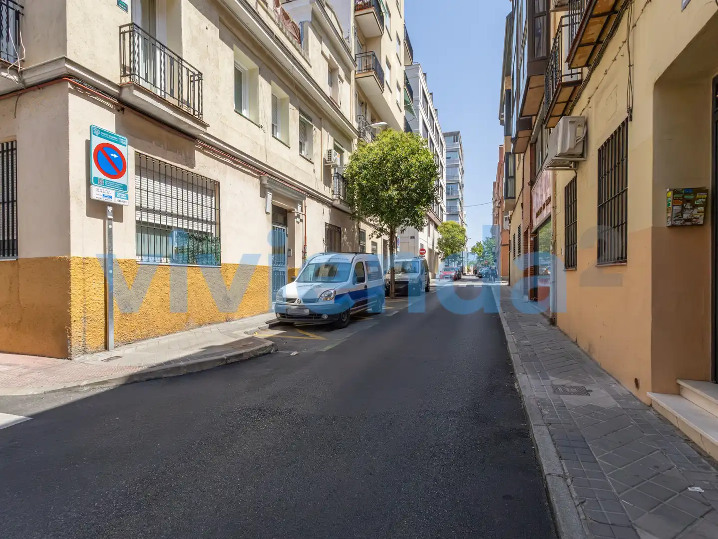 Exterior view of Flat for sale in Madrid  with Air Conditioner, Heating and Furnished
