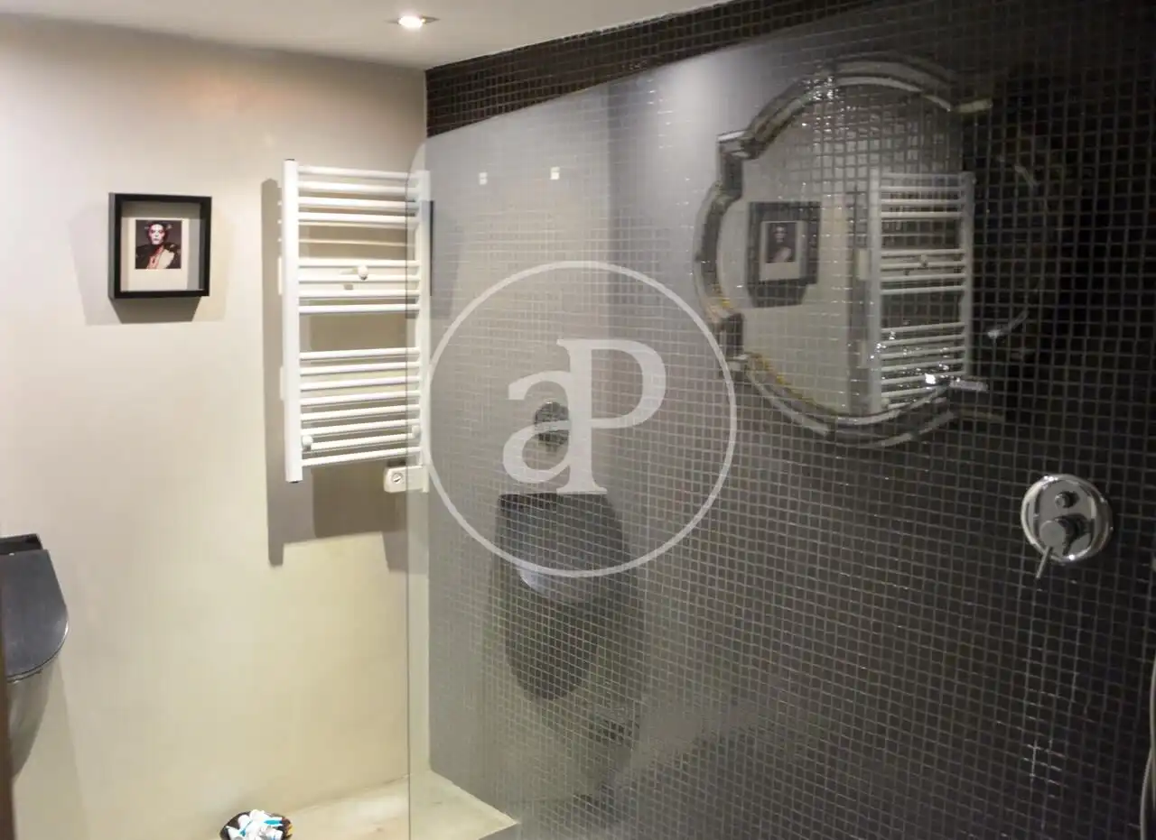 Badezimmer von Wohnung zum Verkauf in Valencia mit Heizung und Terrasse