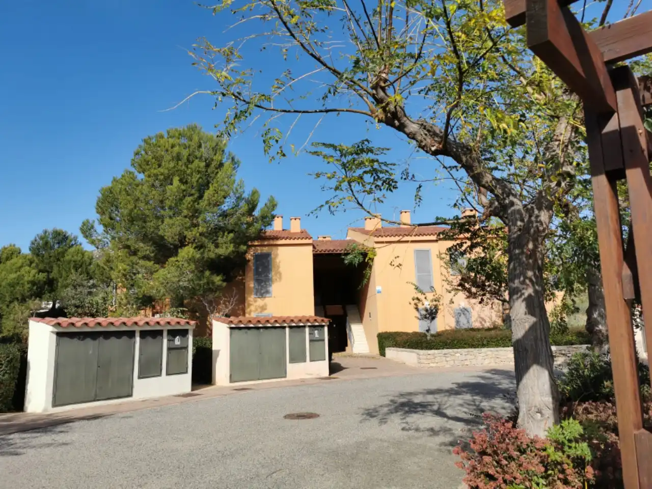 Vista exterior de Piso en venta en Mont-roig del Camp con Jardín privado, Trastero y Piscina comunitaria