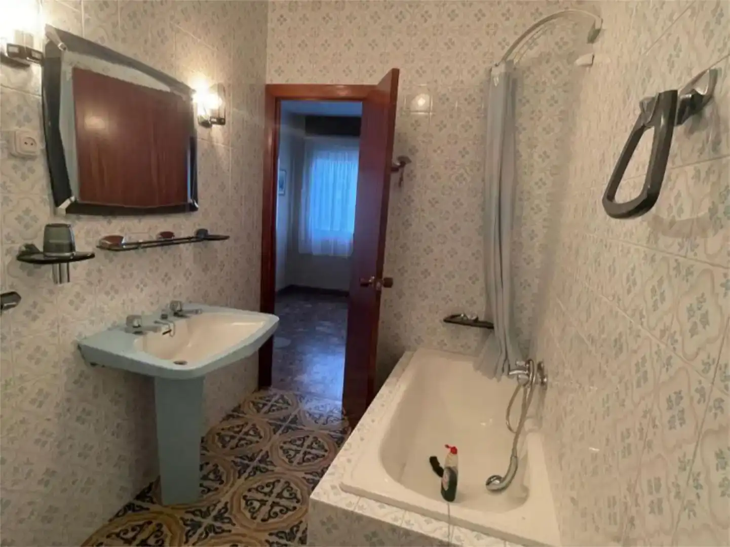 Baño de Piso en venta en Ponteceso con Amueblado y Balcón