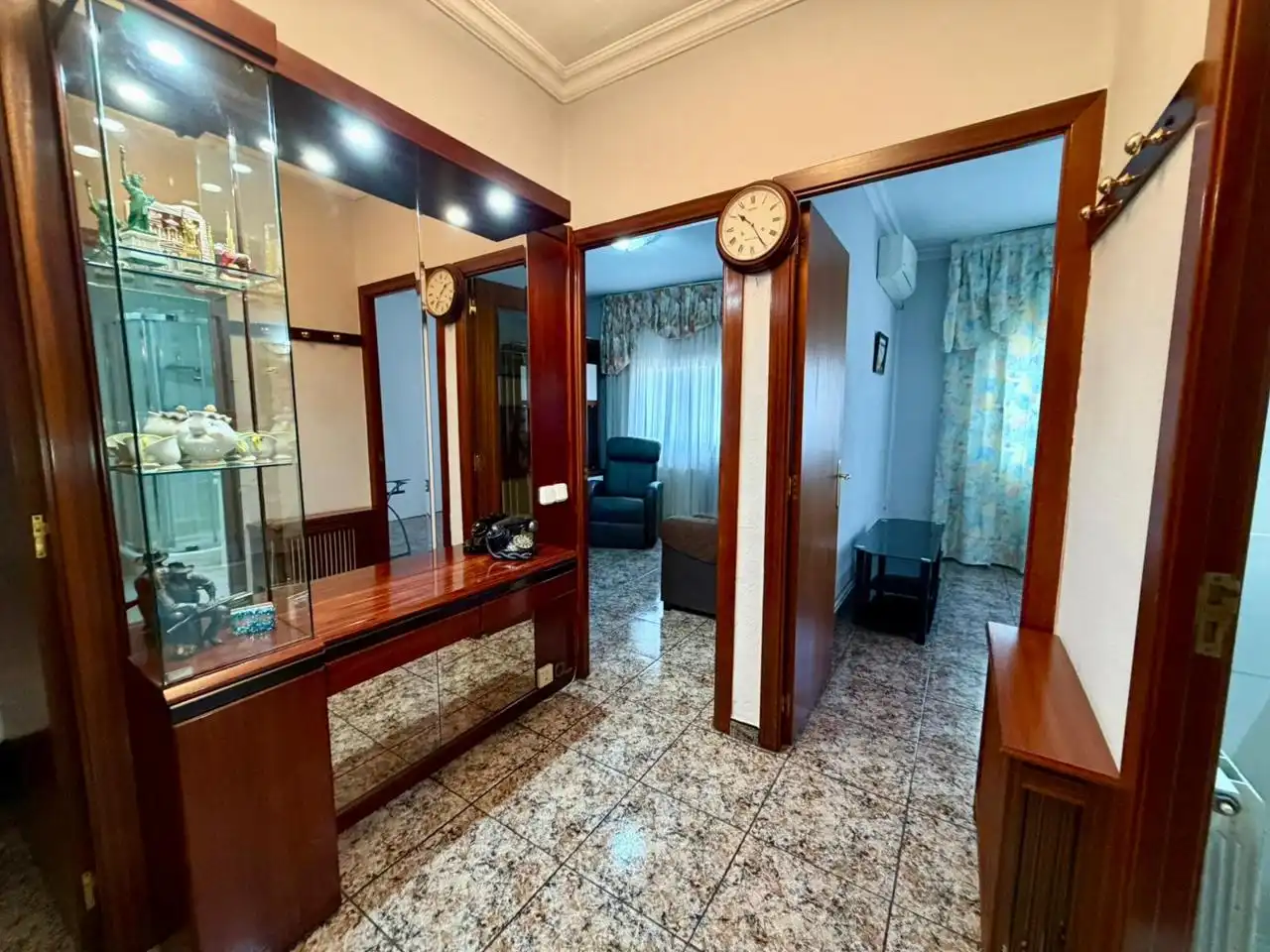 Piso en venta en Montcada i Reixac con Aire acondicionado, Calefacción y Amueblado