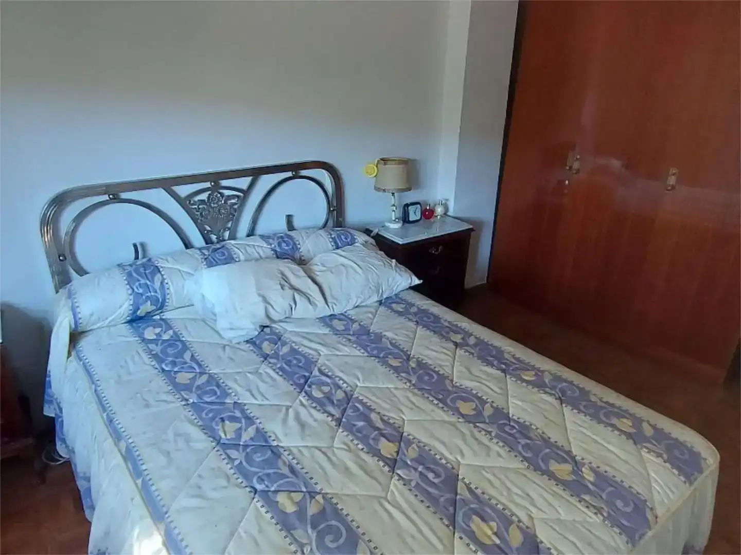Dormitori de Casa adosada en venda en Sepúlveda amb Jardí privat, Traster i Moblat