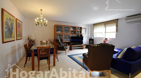 PRECIOSO ADOSADO EN URBANIZACIÓN CON PISCINA, GARAJE Y TERRAZA, imagen 2