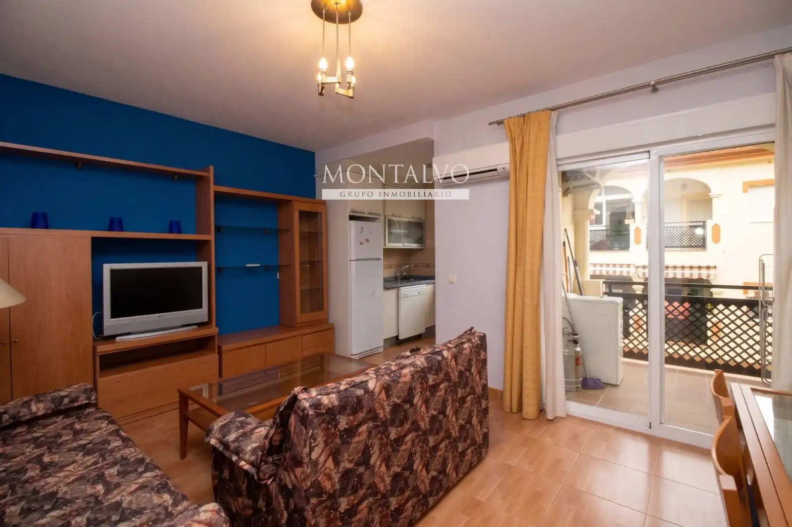 Sala d'estar de Apartament de lloguer en Atarfe amb Terrassa, Moblat i Balcó