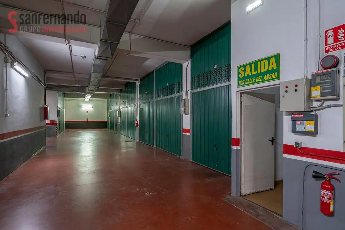 Pis en venda en Torrelavega  amb Calefacció, Parquet i Balcó