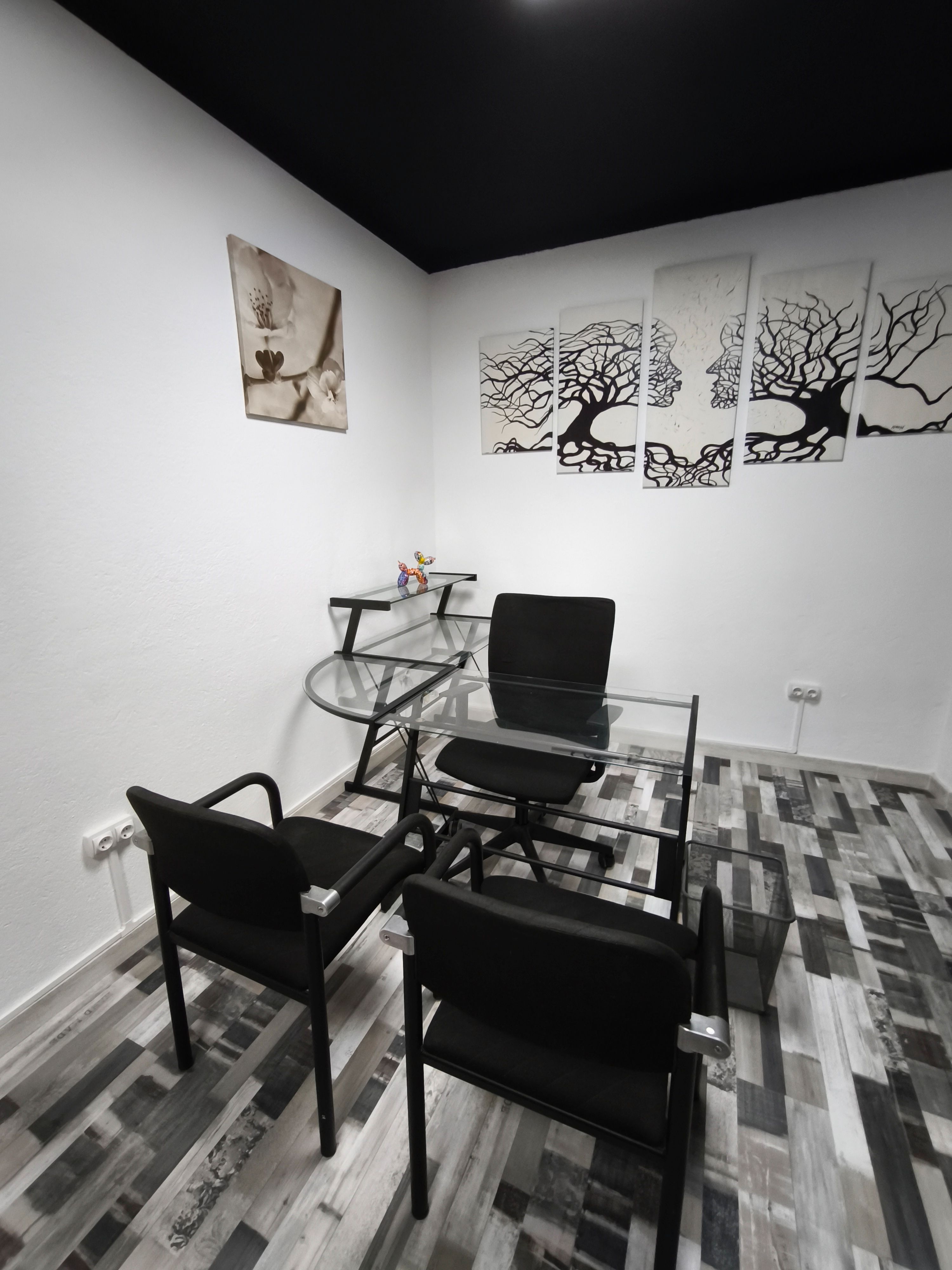 Local de lloguer a Avenida de Rosalía de Castro, Ensanche - Sar