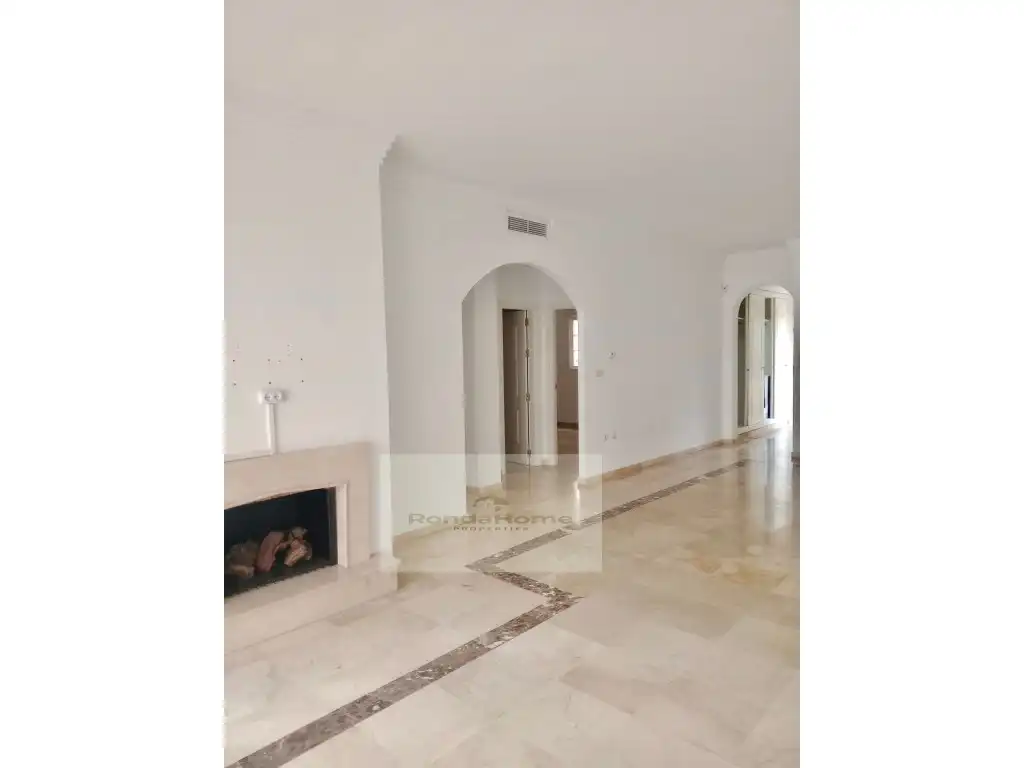Flat with pool for sale in Nueva Andalucía, imagen 13
