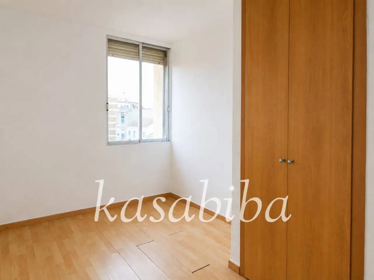Bedroom of Flat for sale in Valencia