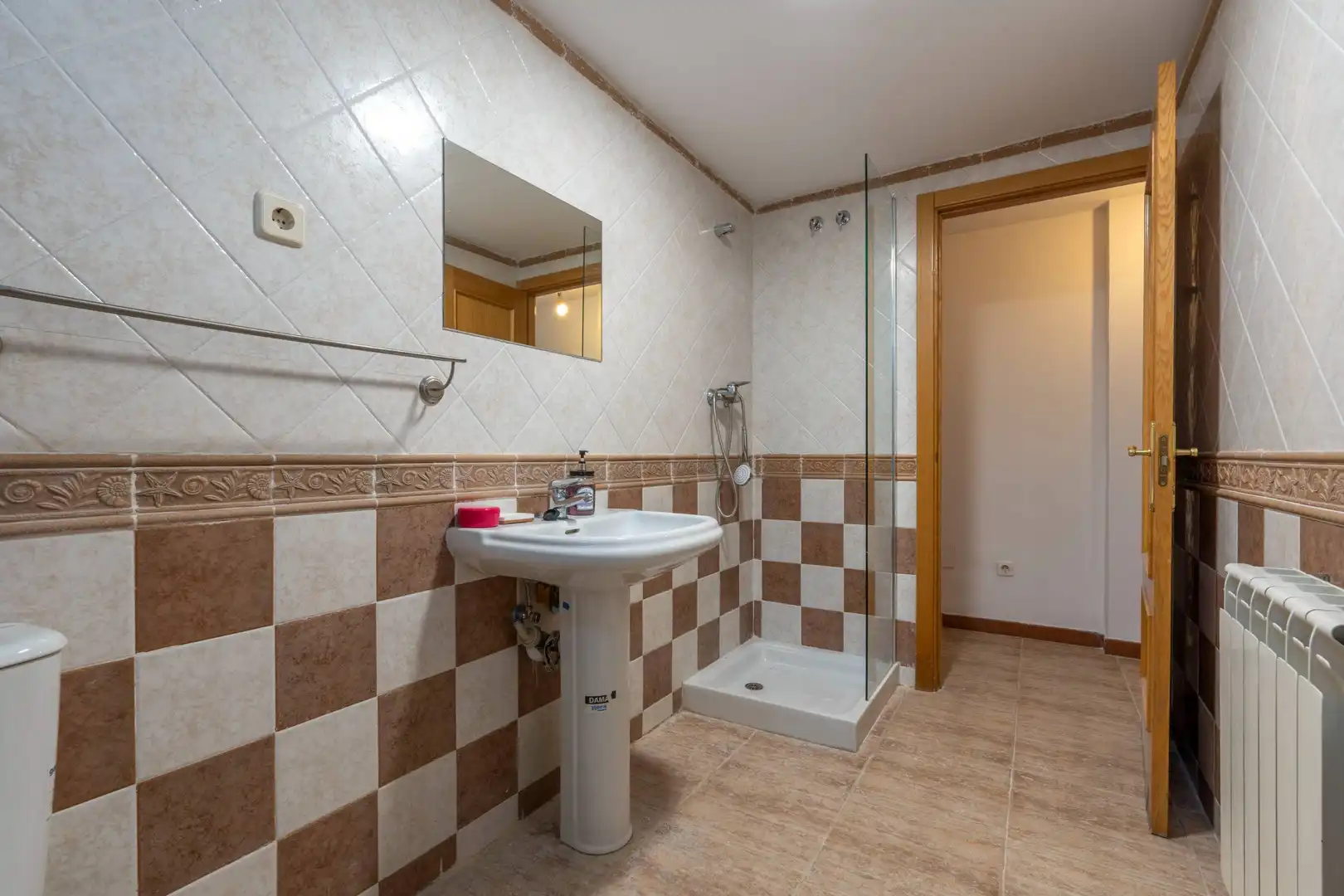 Bathroom of Houses for sale in Algete  with Air Conditioner, Heating and Private garden