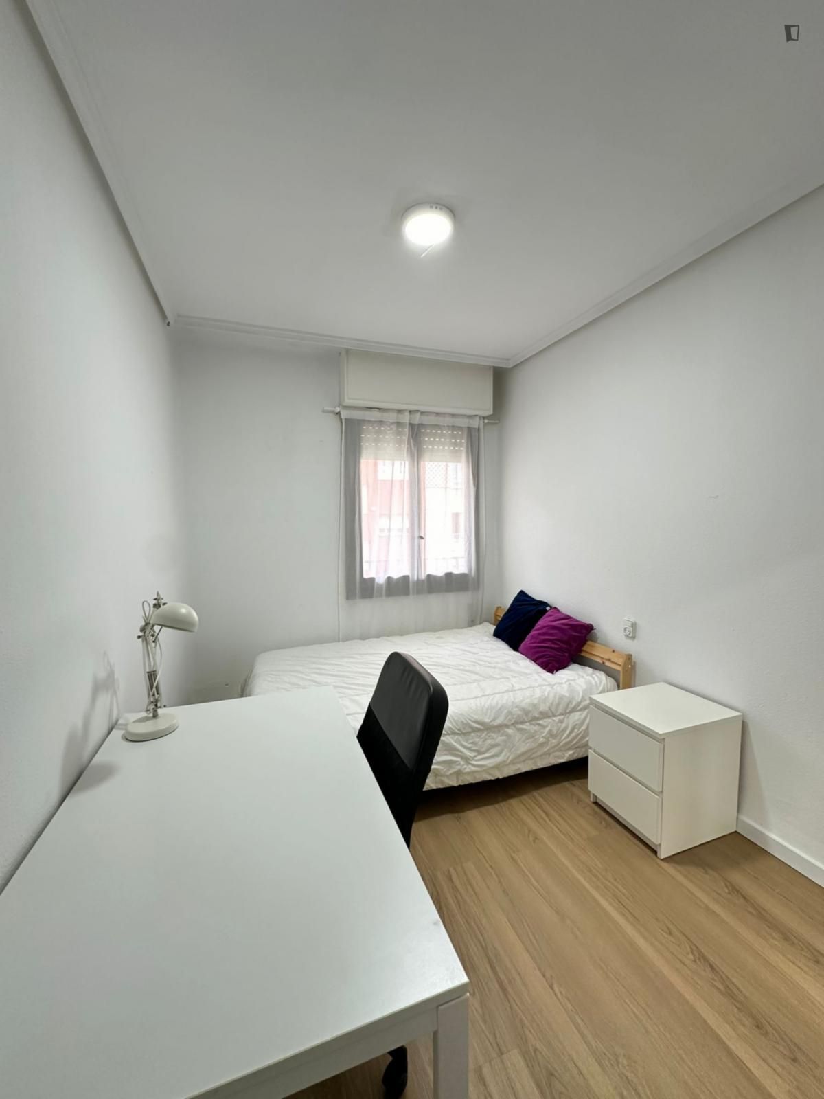 Schlafzimmer von Wohnungen zur untervermieten in Castellón de la Plana / Castelló de la Plana mit Möbliert, Ofen und Waschmaschine