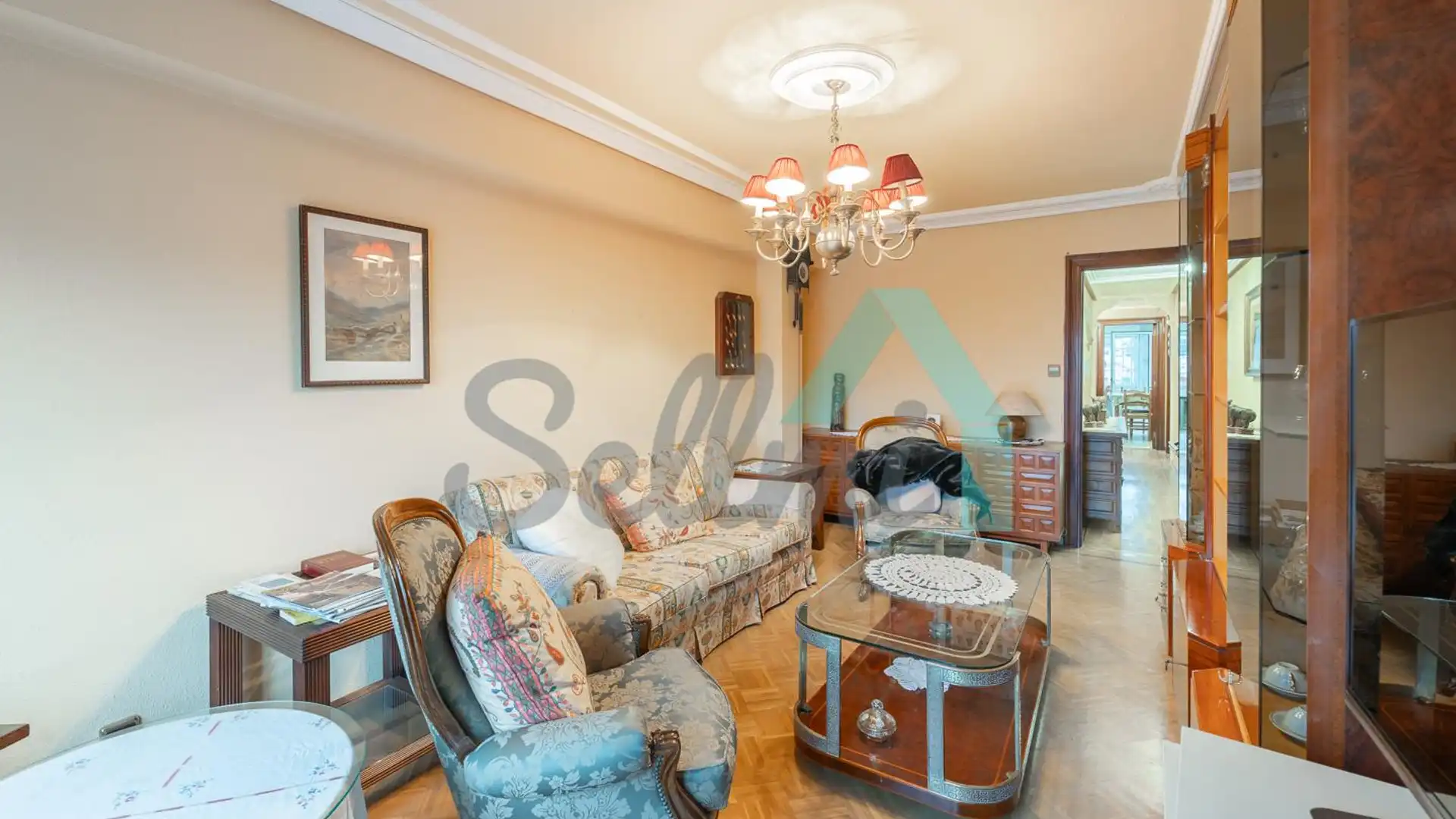 Sala de estar de Piso en venta en Oviedo  con Calefacción, Parquet y Terraza
