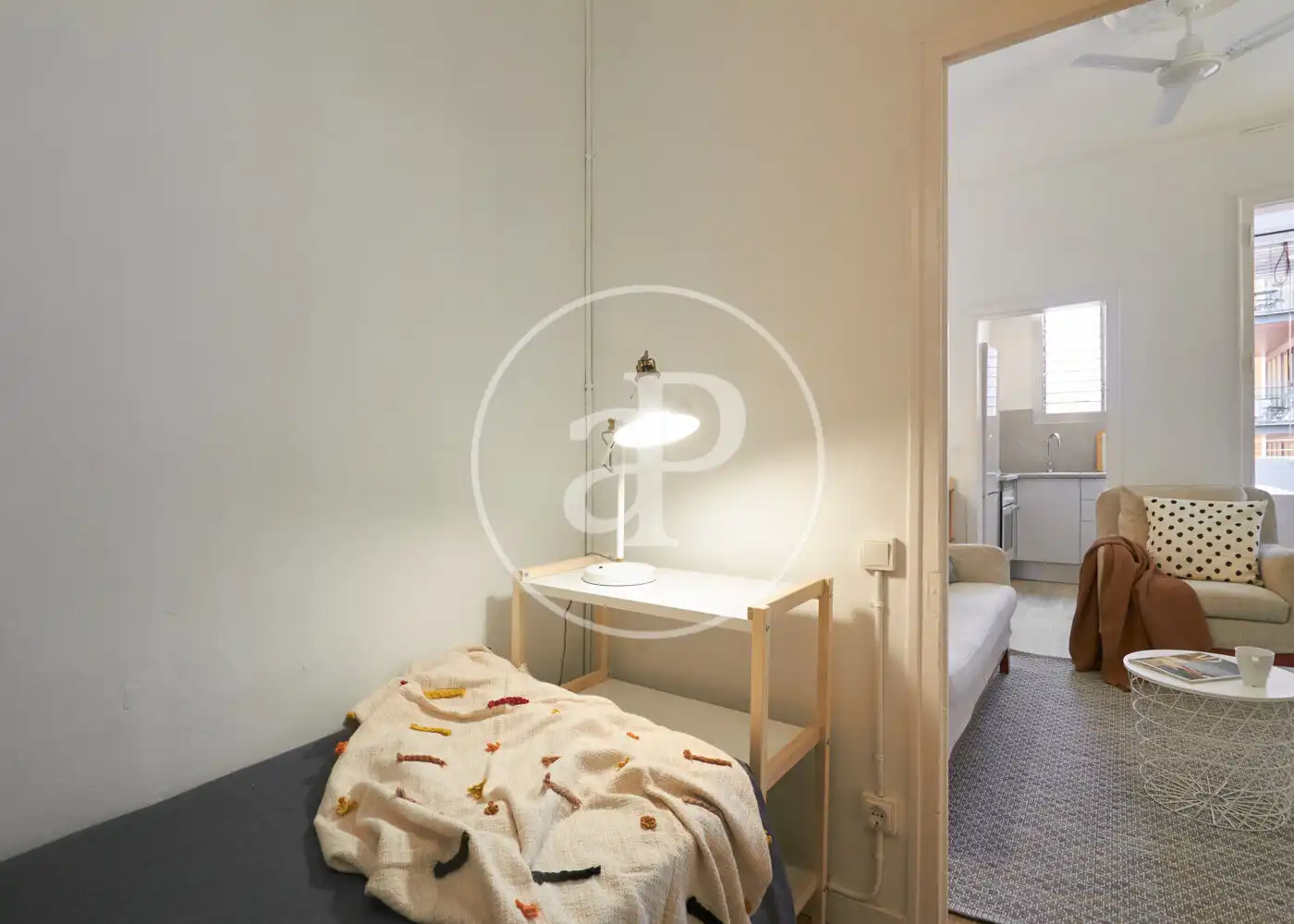 Habitación de Piso en venta en Barcelona con Calefacción, Terraza y Amueblado