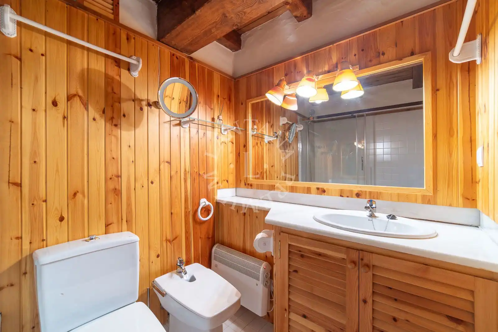 Baño de Casa o chalet en venta en Naut Aran con Calefacción, Parquet y Terraza
