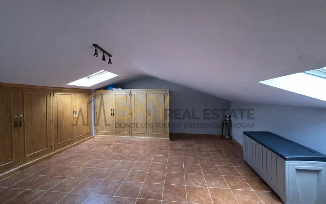 Buildings for sale in Bustarviejo