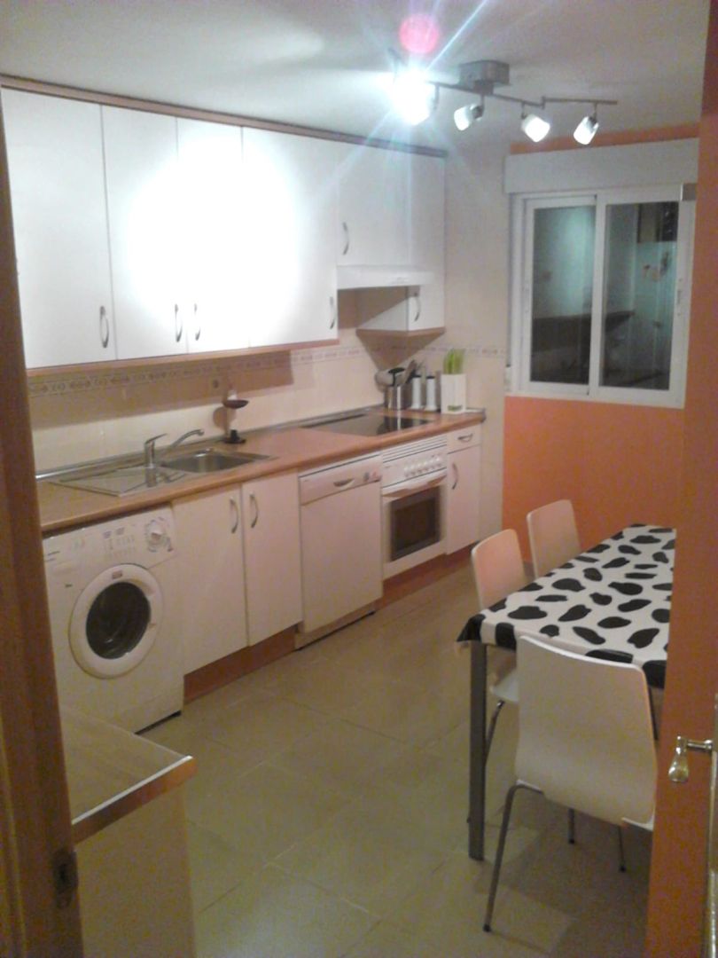 Kitchen of Flat for sale in  Madrid Capital  with Air Conditioner, Heating and Private garden