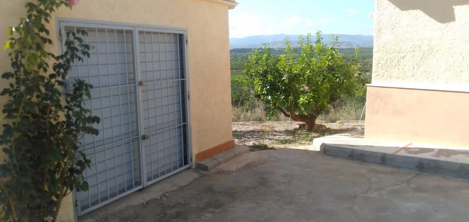 Finca rústica en venta en Pedralba con Jardín privado, Terraza y Trastero