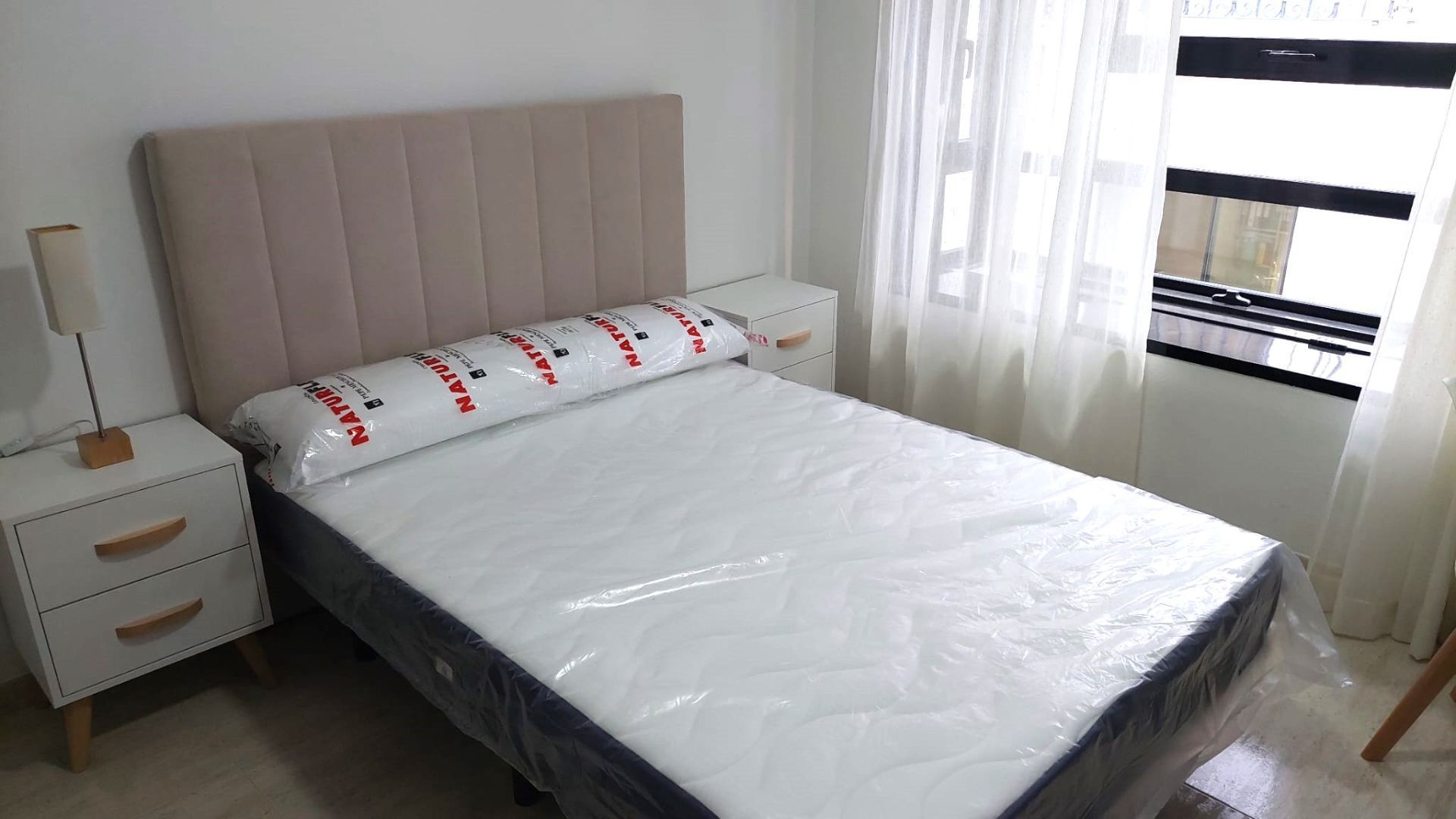 Habitación de Piso de alquiler en  Murcia Capital con Amueblado