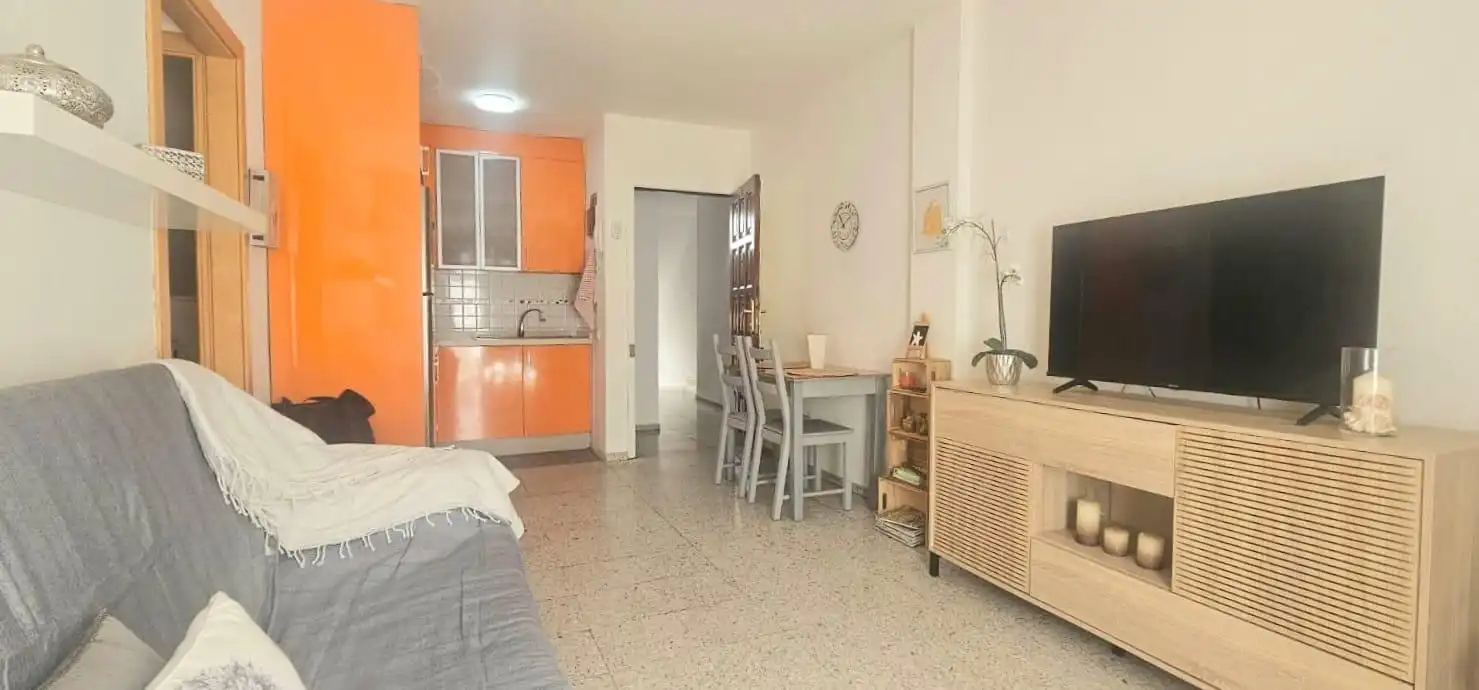 Sala de estar de Apartamento de alquiler en Arona con Amueblado y Balcón