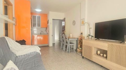 Foto 2 de Apartamento de alquiler en Avenida Playeros Los, 15, Los Cristianos, Arona