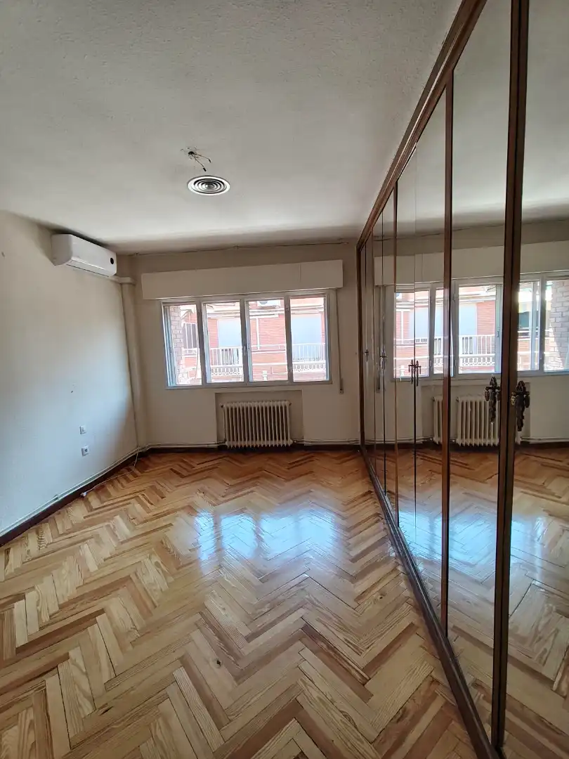 Bedroom of Flat for rent in Getafe  with Air Conditioner, Heating and Parquet flooring