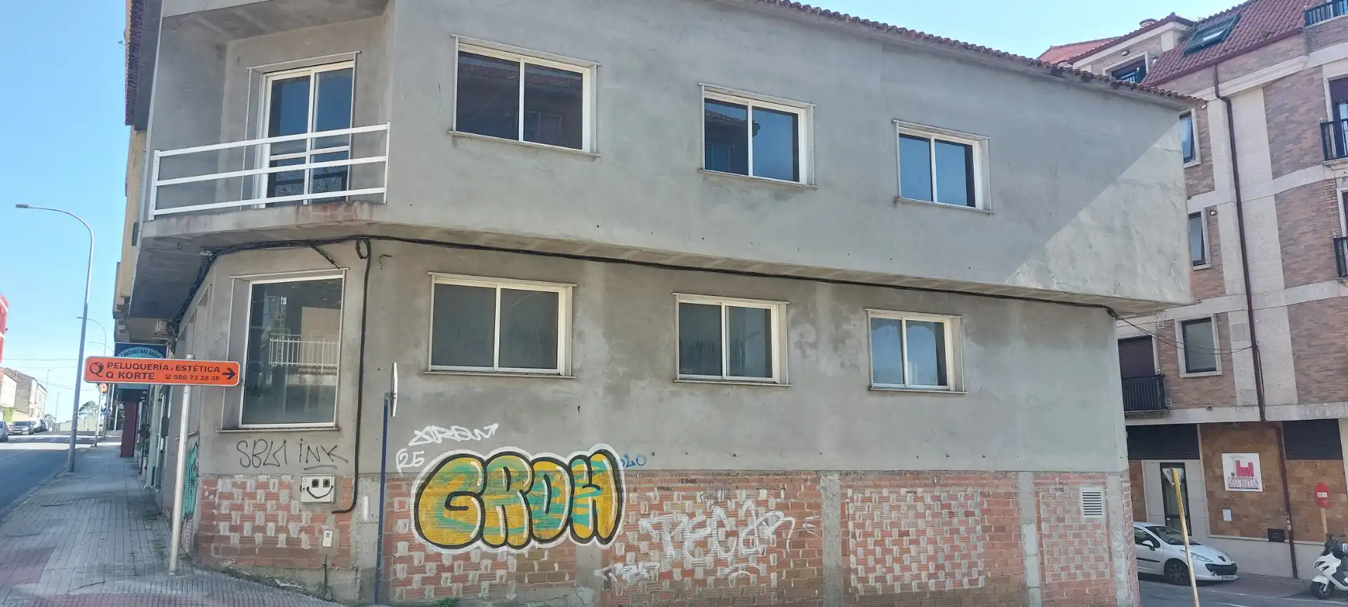 Vista exterior de Edificio en venta en O Grove  