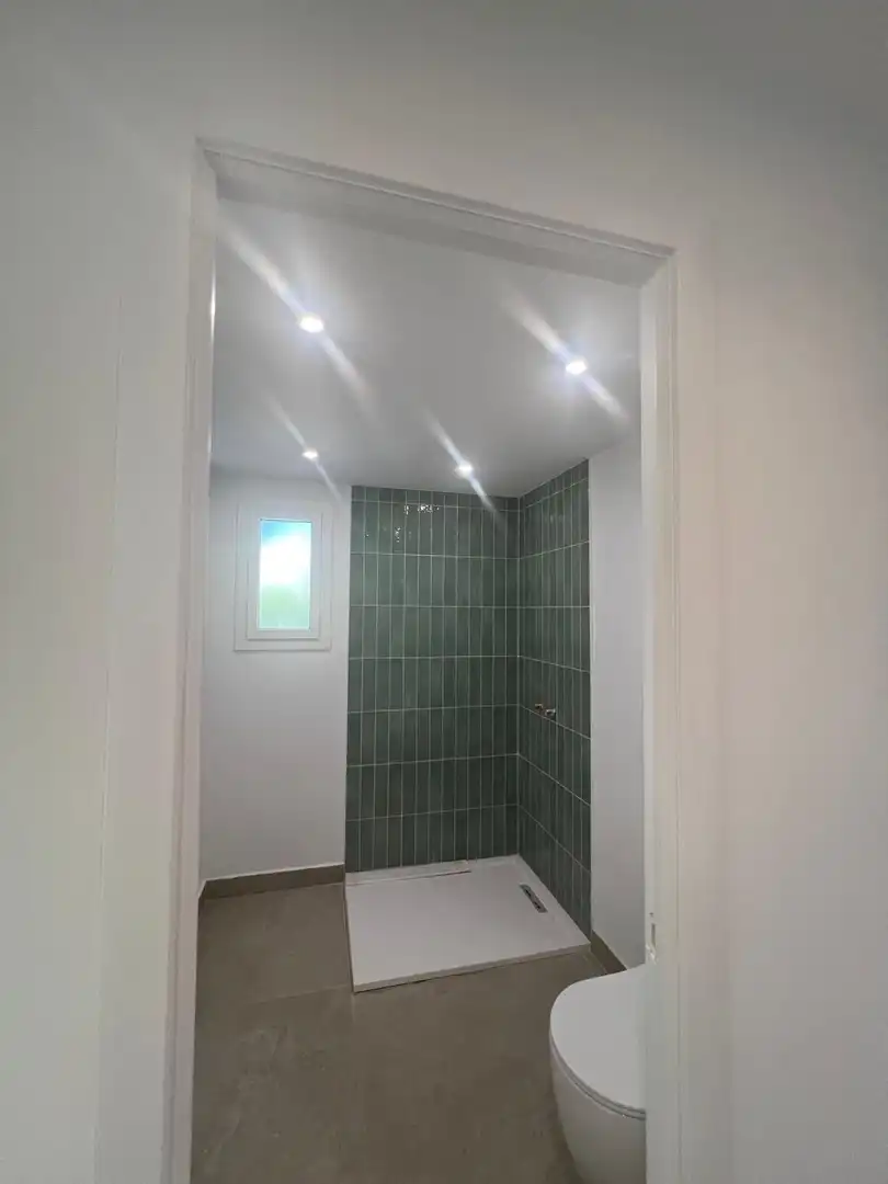 Baño de Casa adosada en venta en Sant Pere de Ribes con Aire acondicionado, Calefacción y Jardín privado