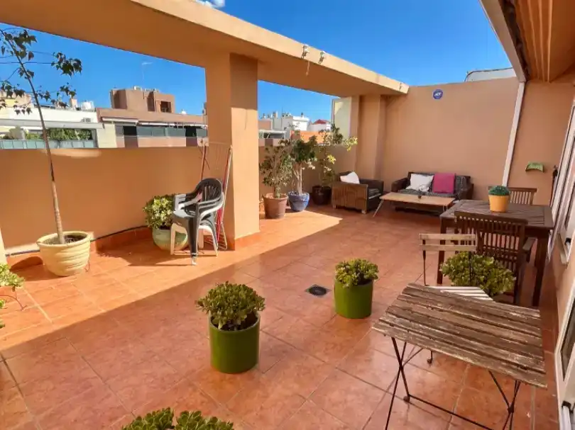 Terrasse von Maisonette zur Miete in  Valencia Capital mit Klimaanlage und Balkon