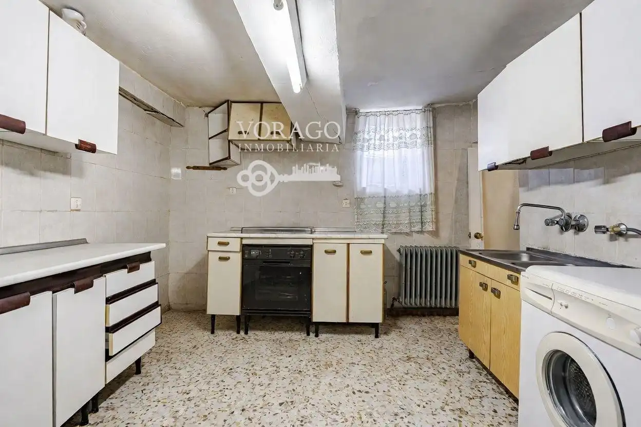 Cocina de Finca rústica en venta en Irueste