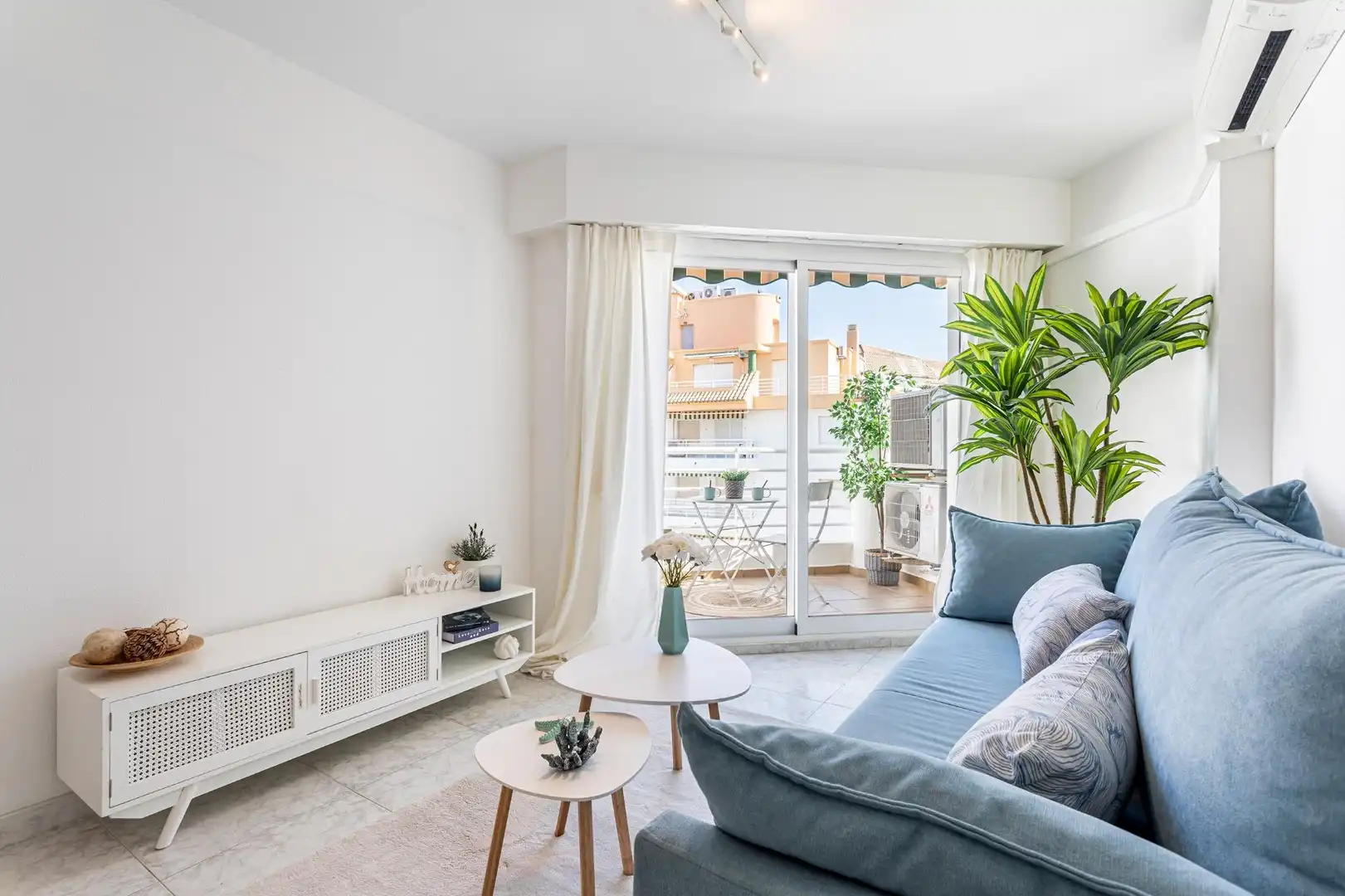Living room of Apartments for sale in Dénia  with Air Conditioner, Terrace and Community pool