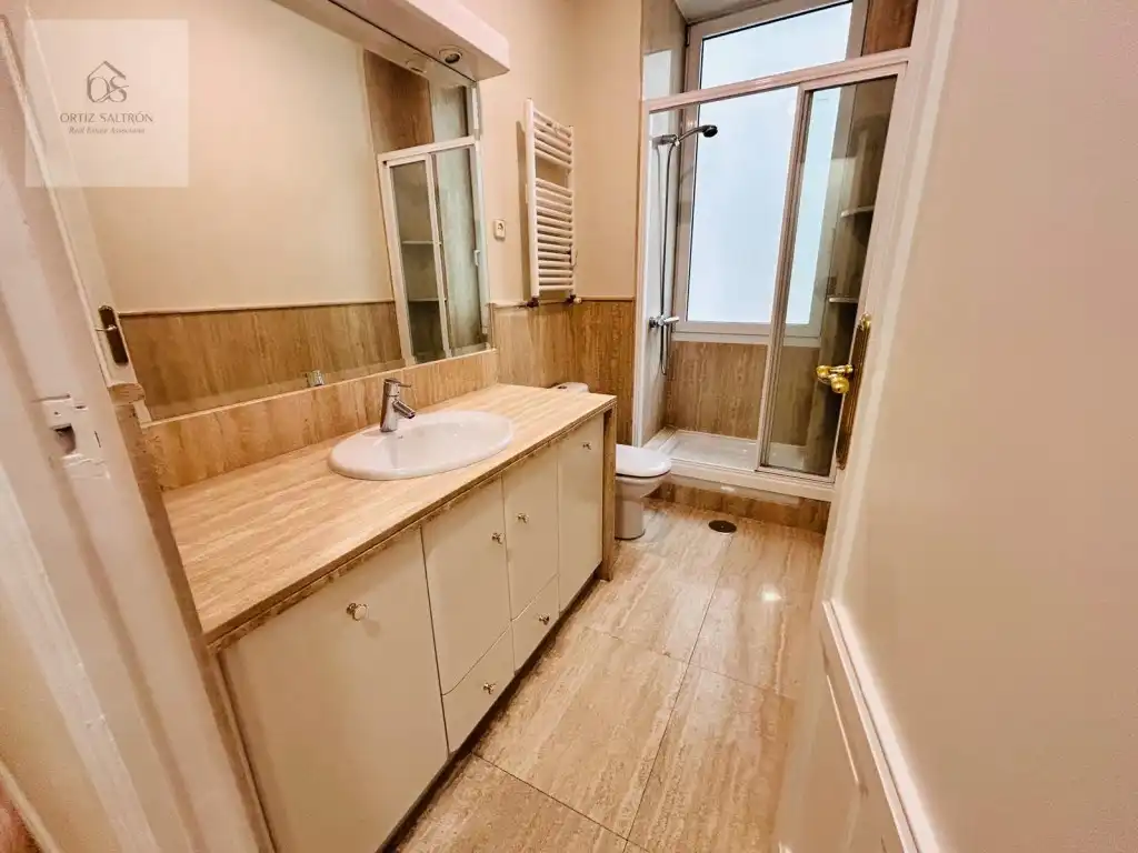 Baño de Piso en venta en Madrid con Terraza