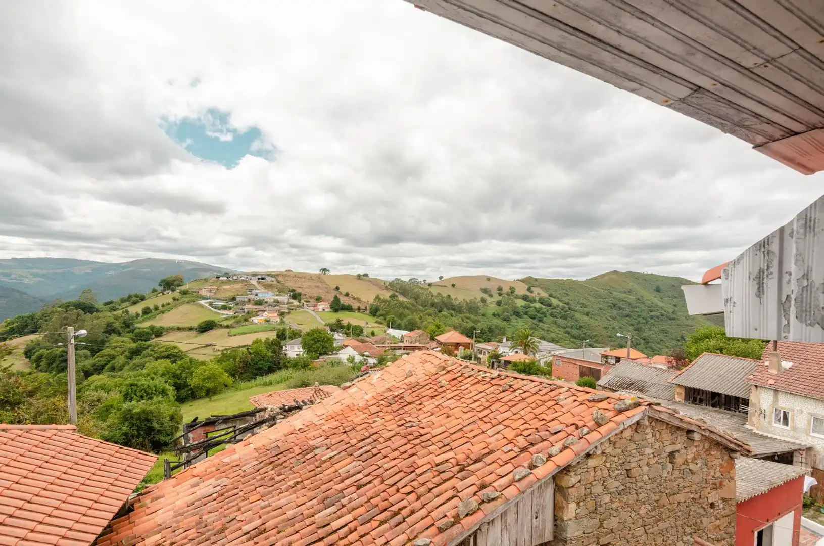 Terrassa de Casa o xalet en venda en Valdés - Luarca amb Calefacció, Jardí privat i Terrassa