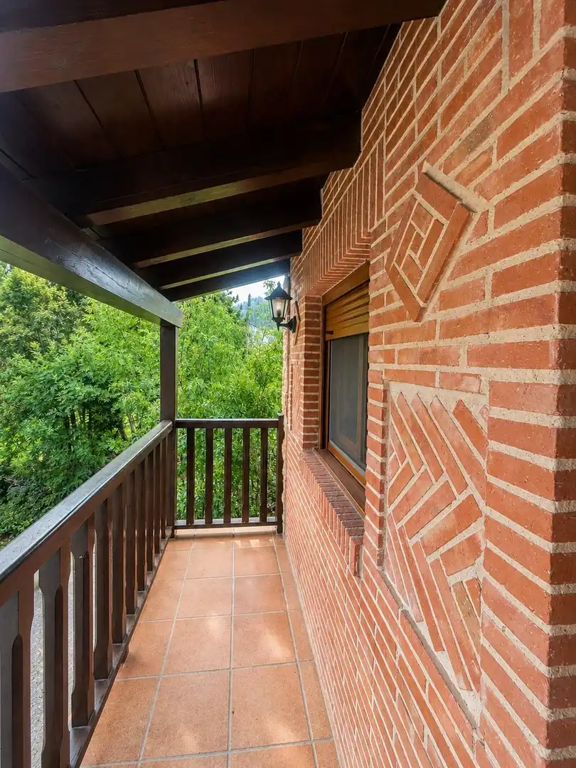 Terraza de Casa adosada en venta en Riotuerto con Calefacción y Terraza