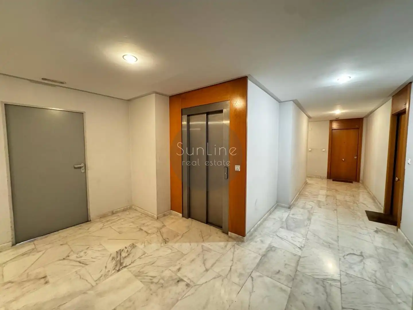 Appartement avec piscine à vendre à Calle Poeta José Agustín Goytisolo, imagen 34