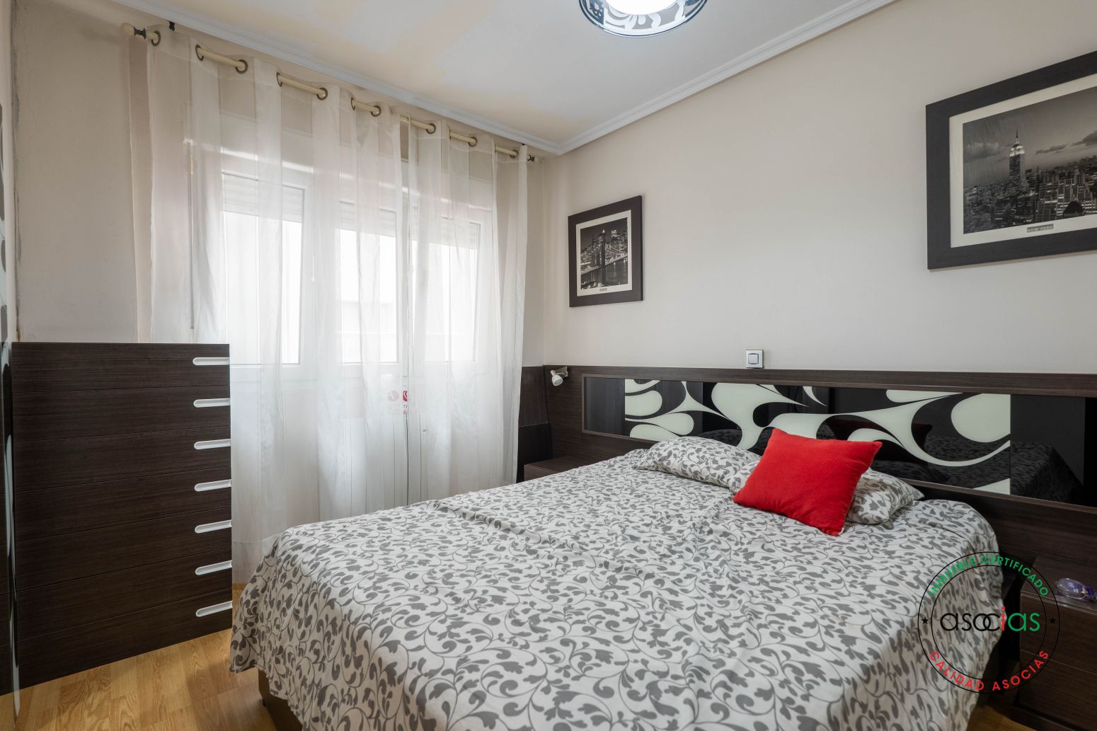 Habitación de Piso en venta en Gijón  con Calefacción