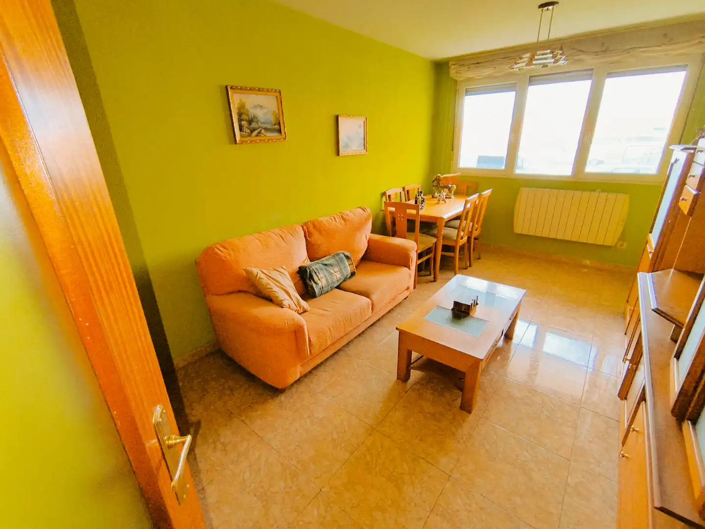 Living room of Ground floor for rent in Palencia  with Heating, Parquet flooring and Storage room