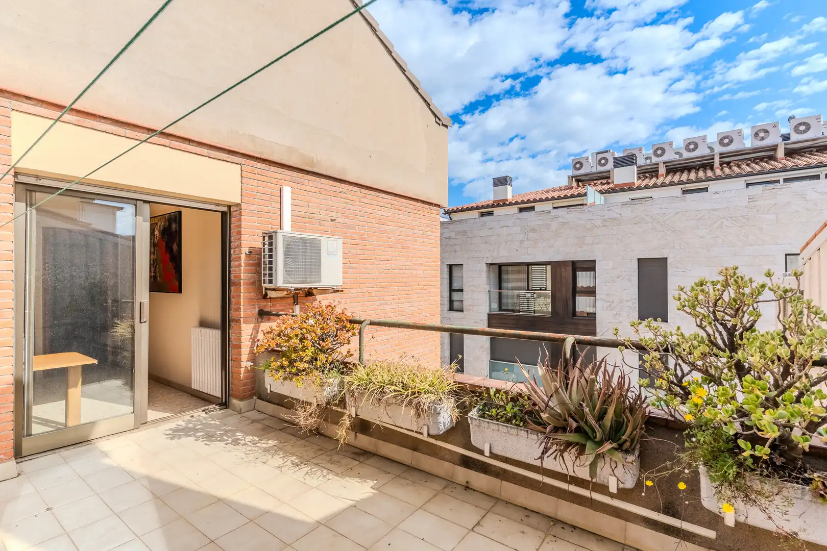 Chalet con terraza en venta en Carrer del Taulí, imagen 5