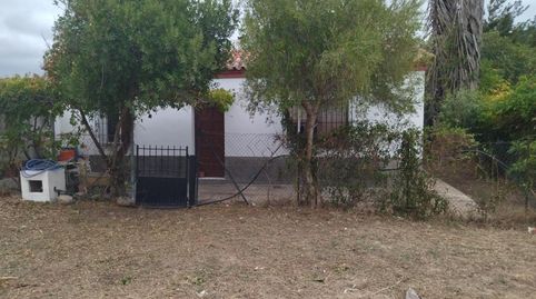 Magnifica casa con parcela en pleno parque de Los Alcornocales .