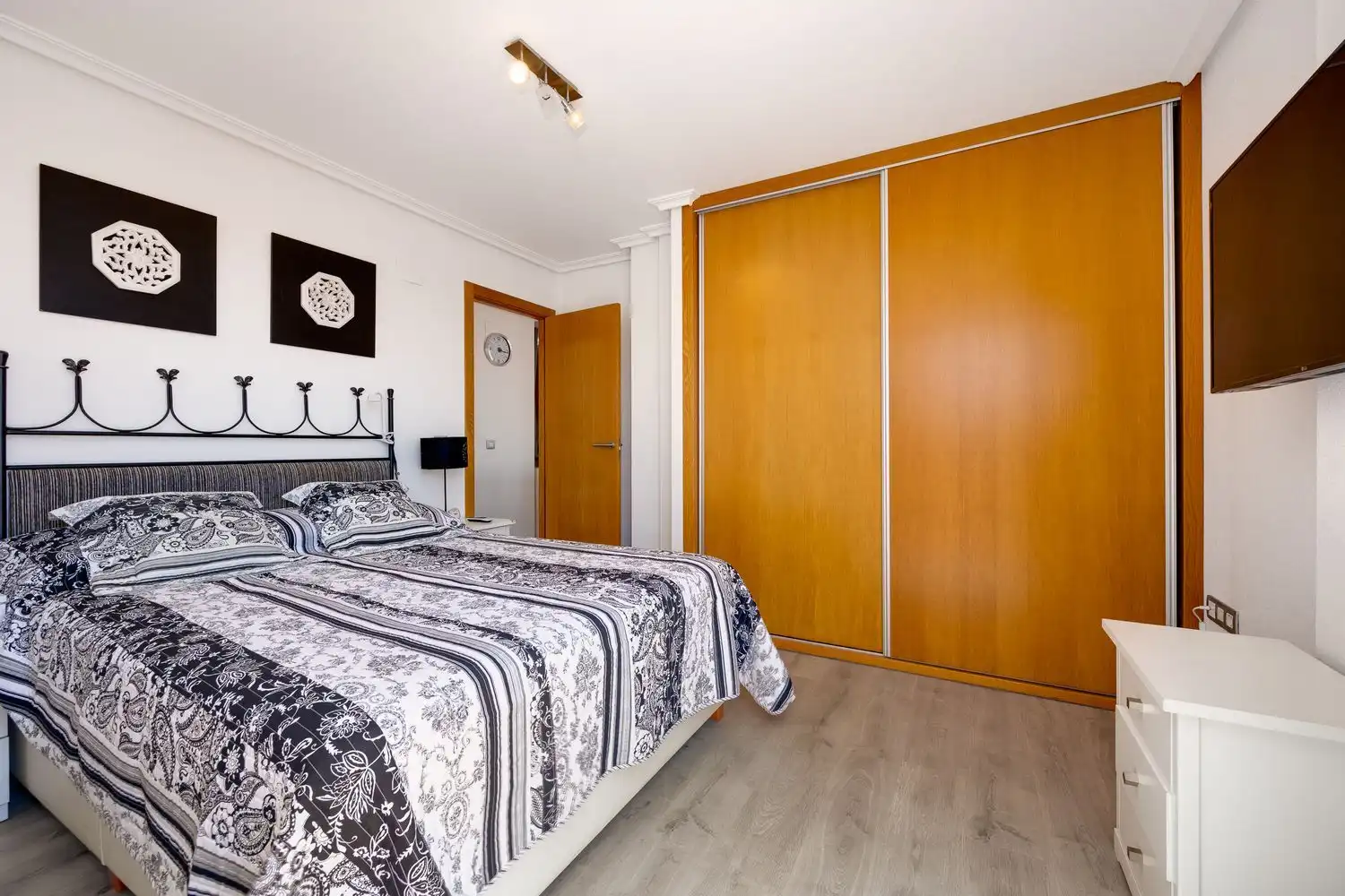 Habitación de Ático en venta en Torrevieja con Aire acondicionado y Terraza