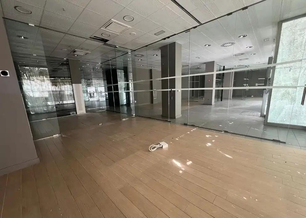 Business premises for sale in Av. Levante, imagen 2