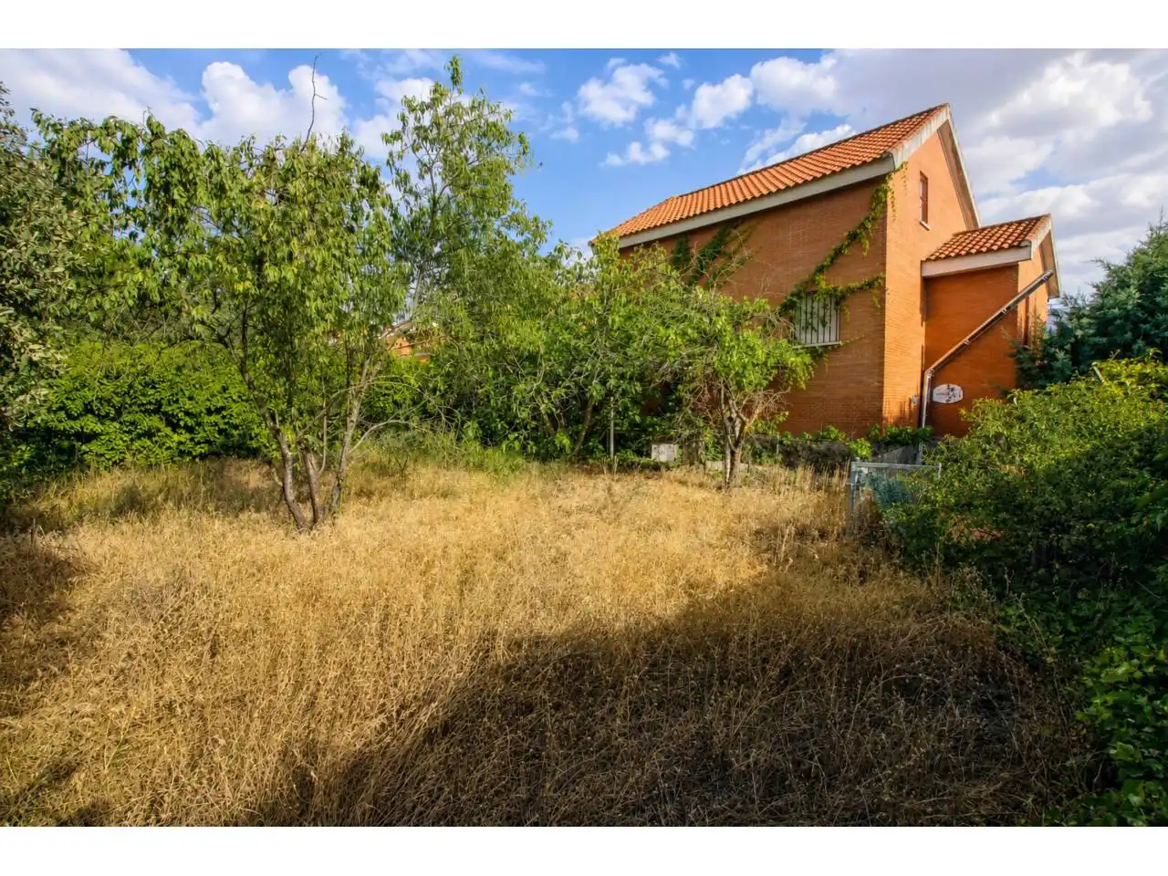 Houses for sale in Pioz  with Air Conditioner, Heating and Private garden