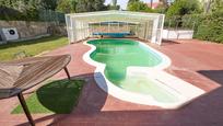 Piscina de Casa o xalet en venda en Cáceres Capital amb Aire condicionat, Terrassa i Piscina