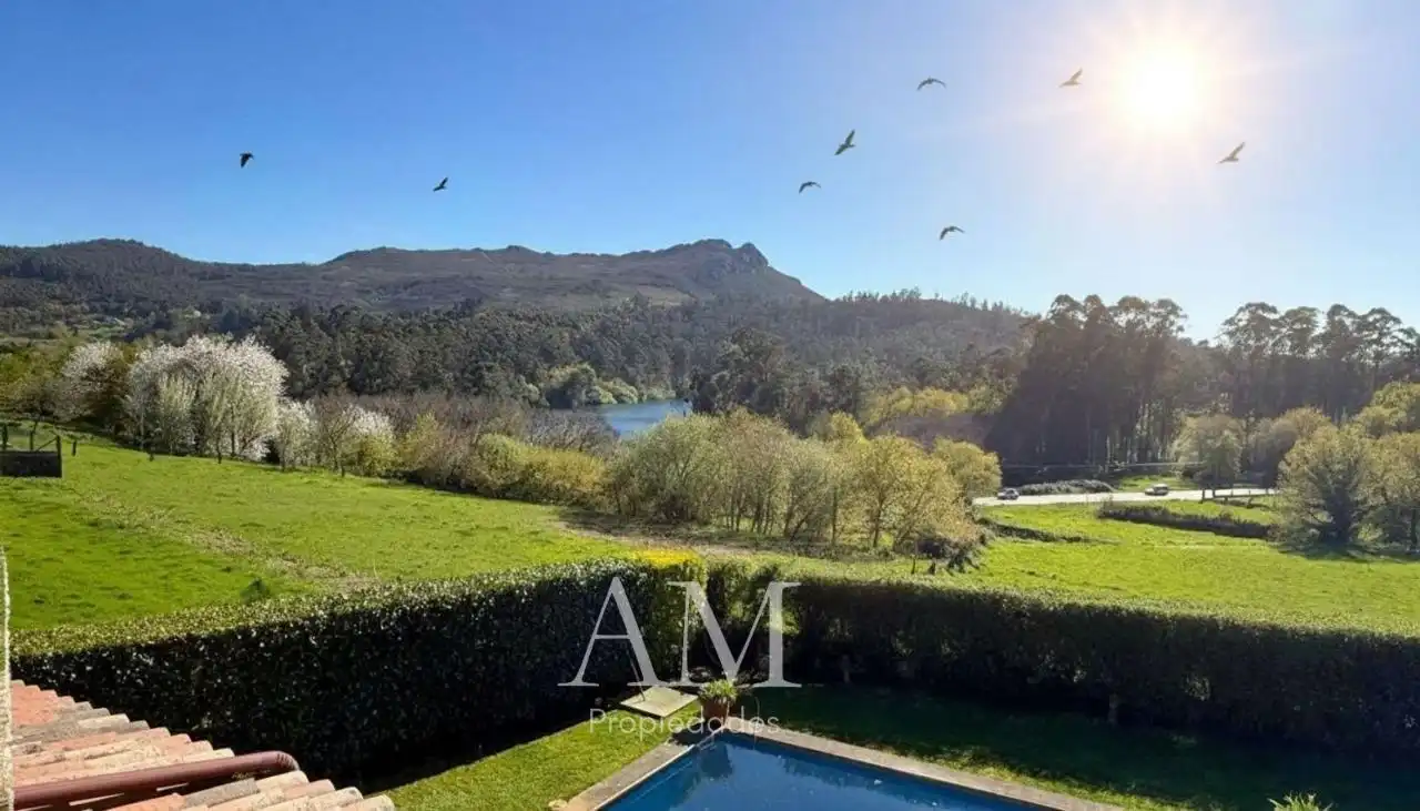 Jardín de Casa o chalet en venta en Vigo  con Calefacción, Jardín privado y Terraza