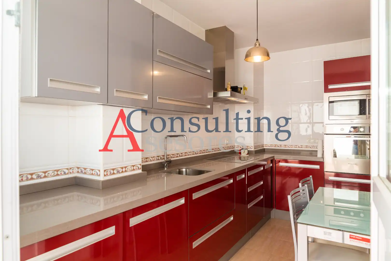 Cocina de Dúplex en venta en San Juan del Puerto con Amueblado, Horno y Lavadora