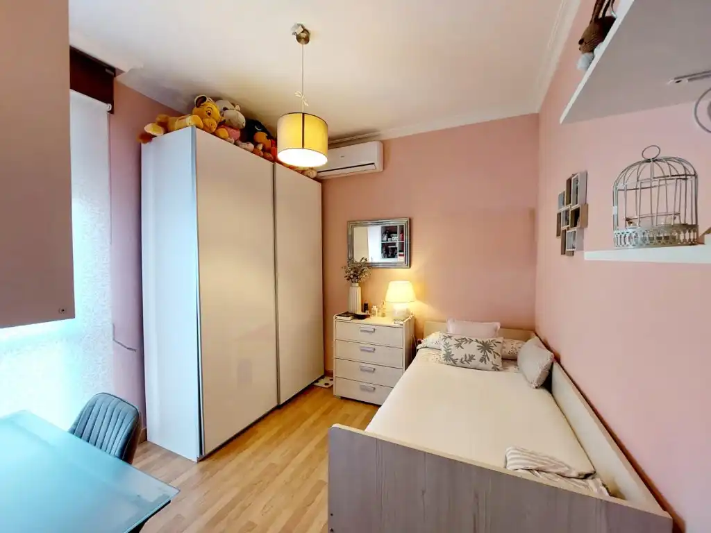 Dormitori de Casa o xalet en venda en Badajoz